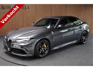 Alfa Romeo Giulia 2.9 V6 Quadrifoglio Carbon ACC Memorypack Leer Navi Camera