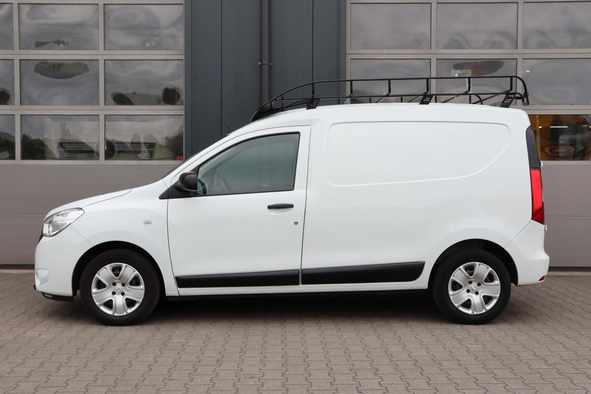 Hoofdafbeelding Dacia Dokker