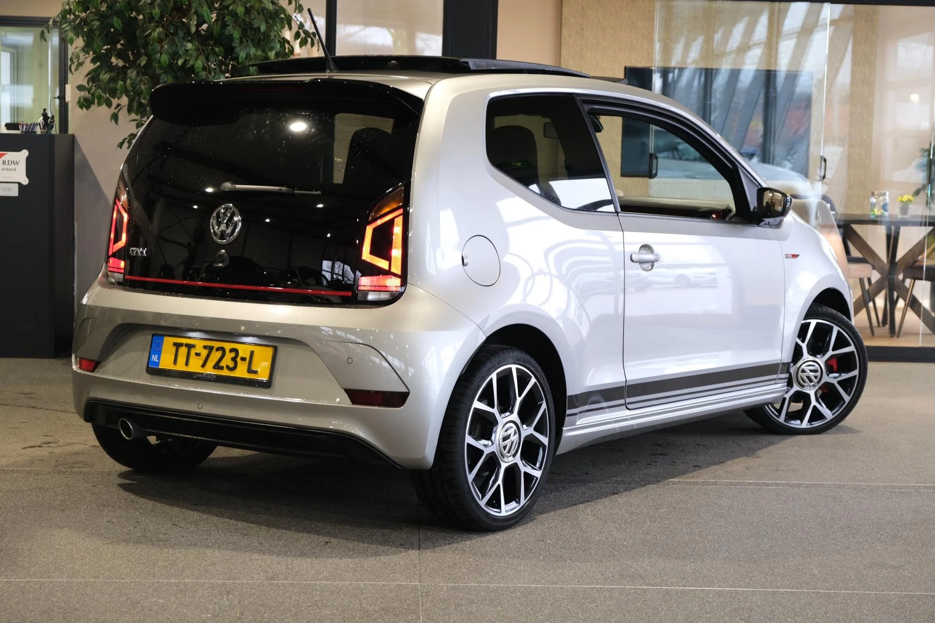 Hoofdafbeelding Volkswagen up!