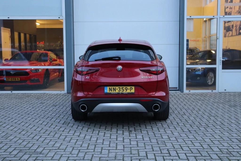 Hoofdafbeelding Alfa Romeo Stelvio