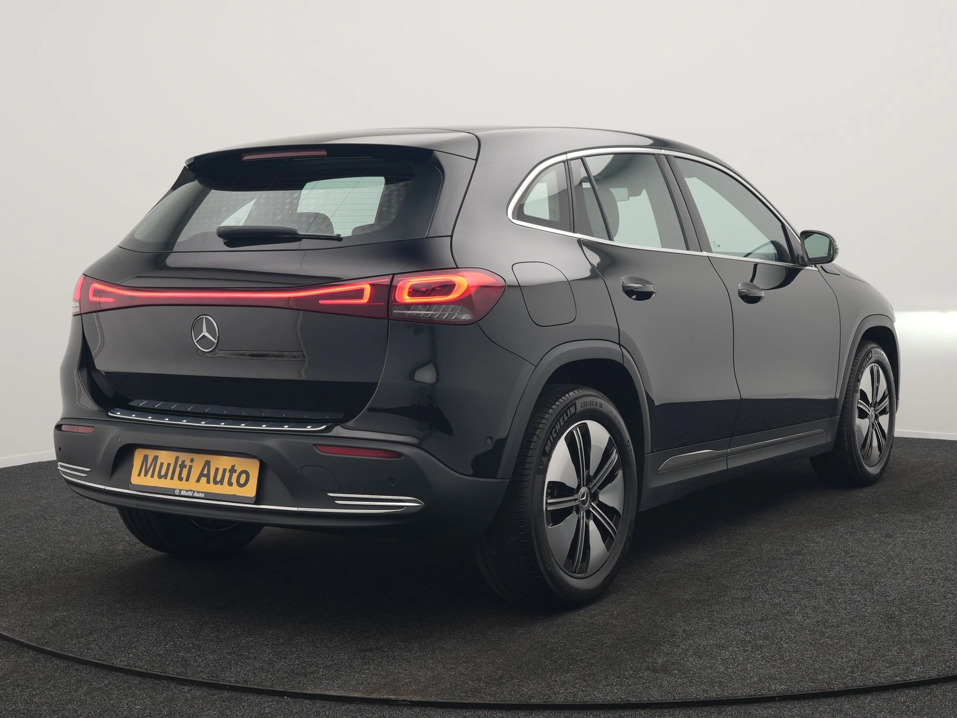Hoofdafbeelding Mercedes-Benz EQA