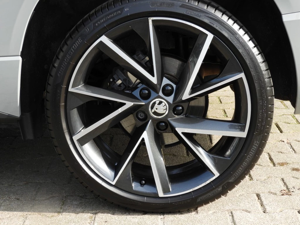 Hoofdafbeelding Škoda Karoq