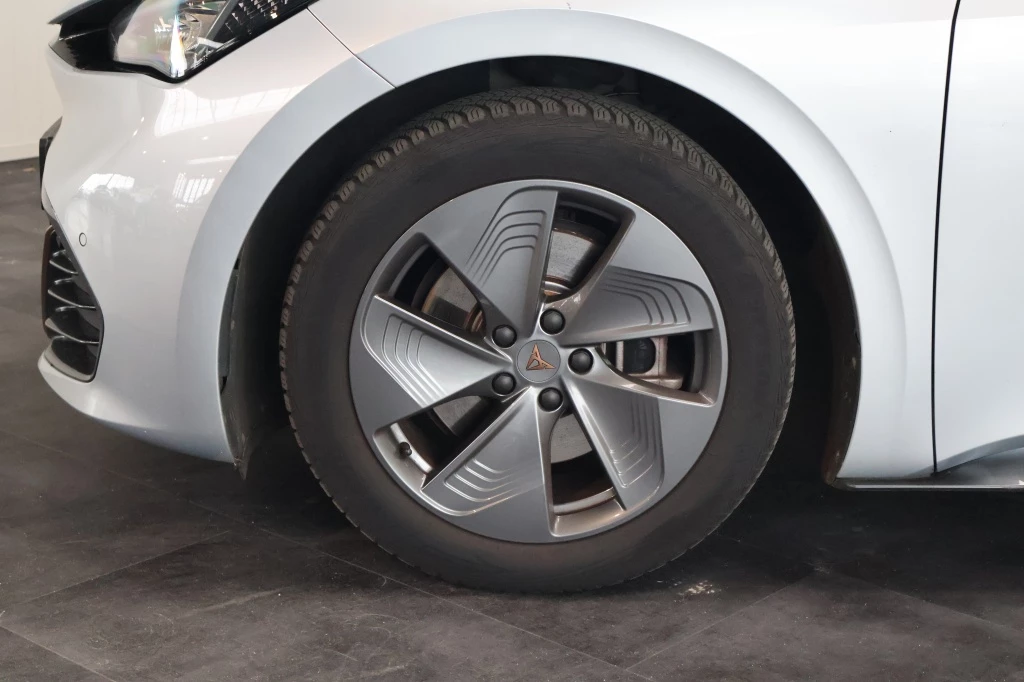 Hoofdafbeelding CUPRA Born