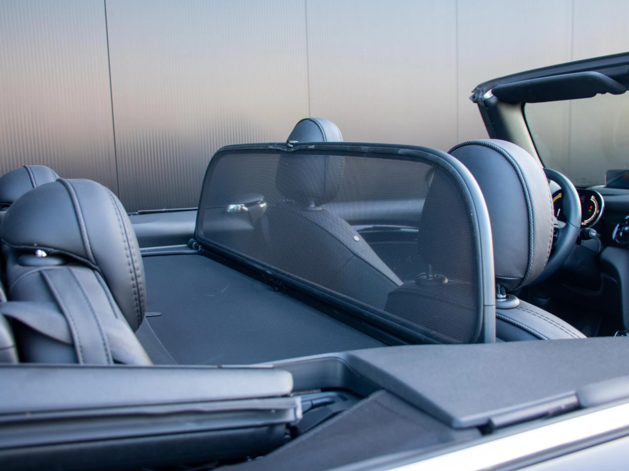 Hoofdafbeelding MINI Cabrio