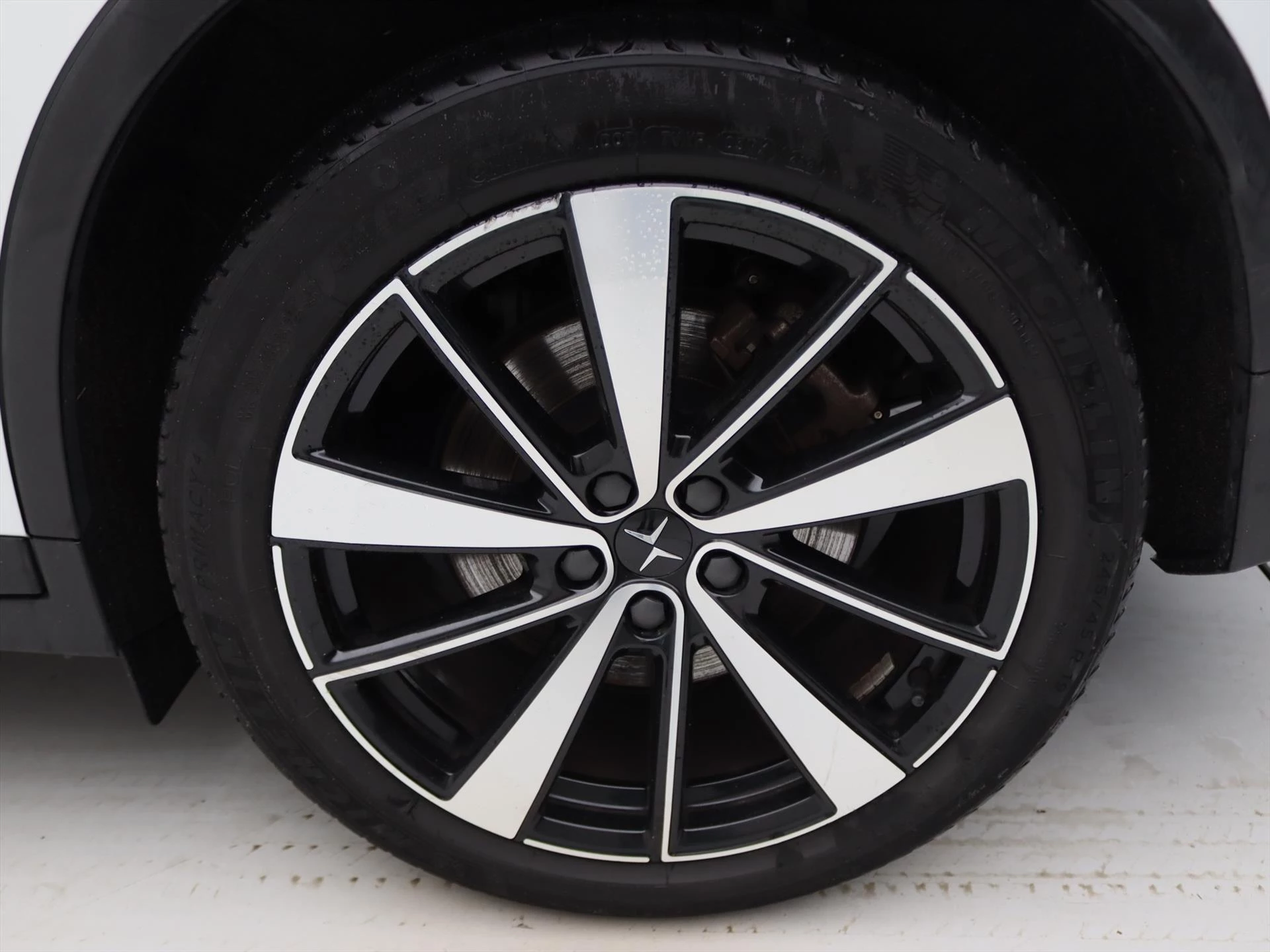 Hoofdafbeelding Polestar 2