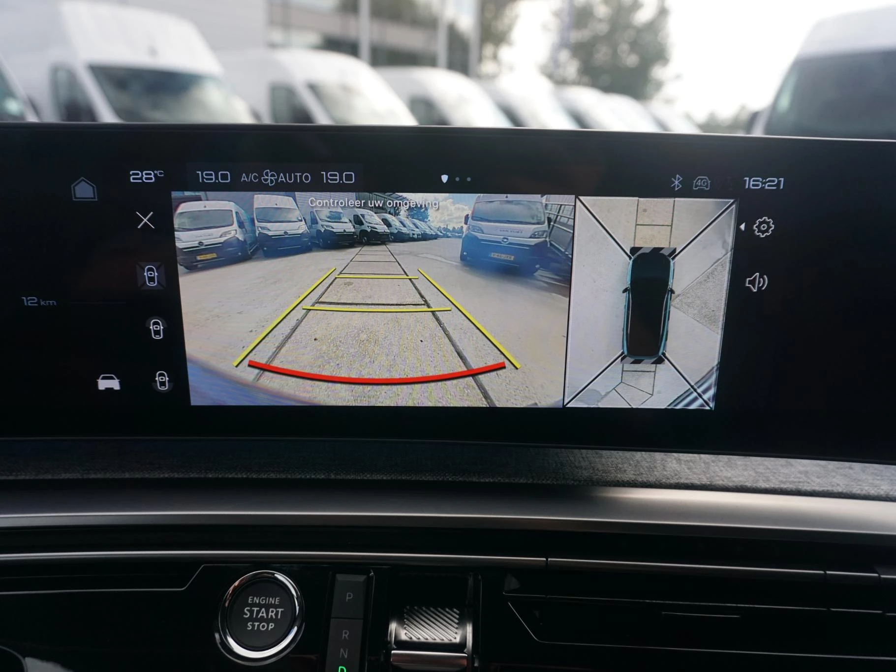 Hoofdafbeelding Peugeot e-3008