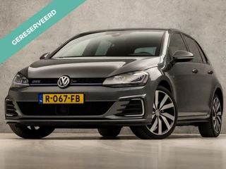 Volkswagen Golf 1.4 TSI PHEV GTE 204Pk Automaat (VIRTUAL COCKPIT, APPLE CARPLAY, CLIMATE, STOELVERWARMING, SPORTSTOELEN, GETINT GLAS, ADAPTIVE CRUISE, CAMERA, NIEUWSTAAT)