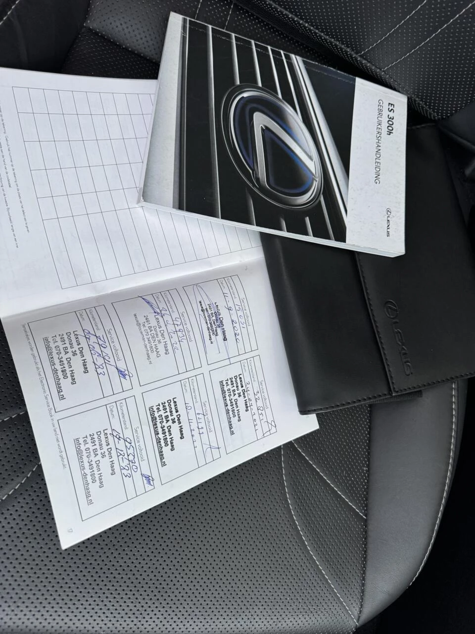 Hoofdafbeelding Lexus ES