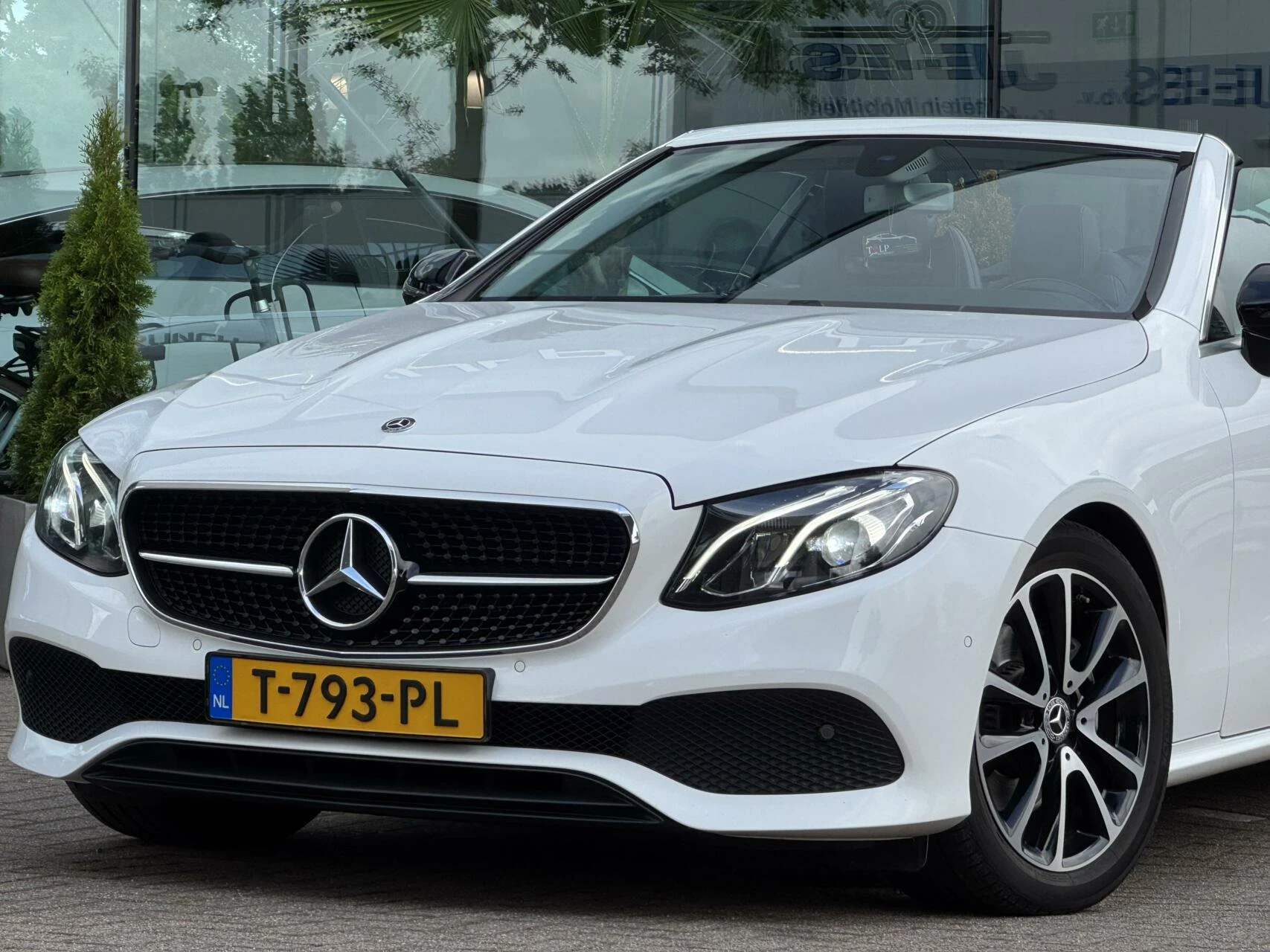 Hoofdafbeelding Mercedes-Benz E-Klasse