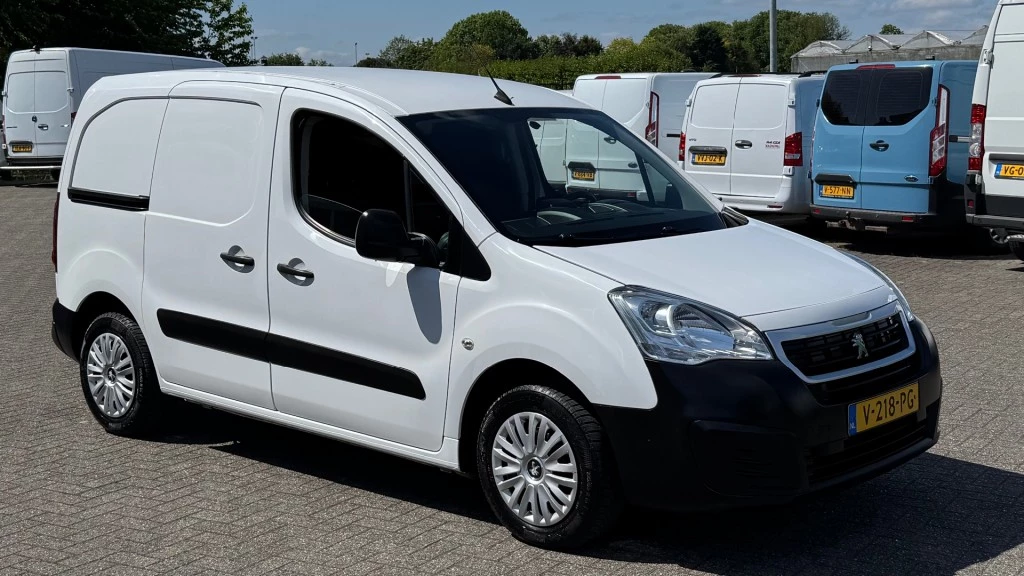 Hoofdafbeelding Peugeot Partner