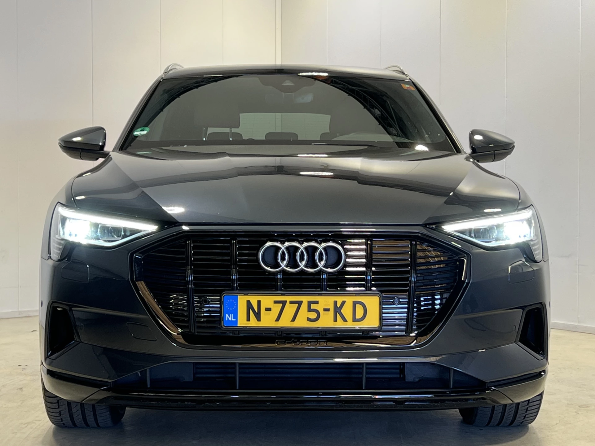 Hoofdafbeelding Audi e-tron