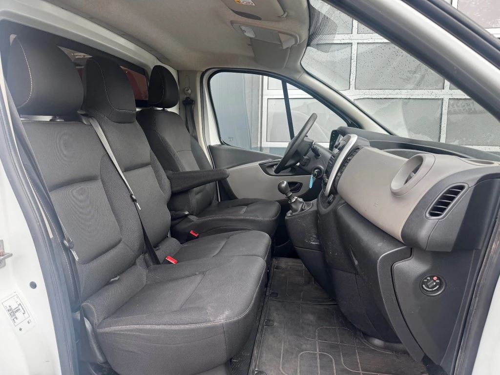 Hoofdafbeelding Nissan NV300