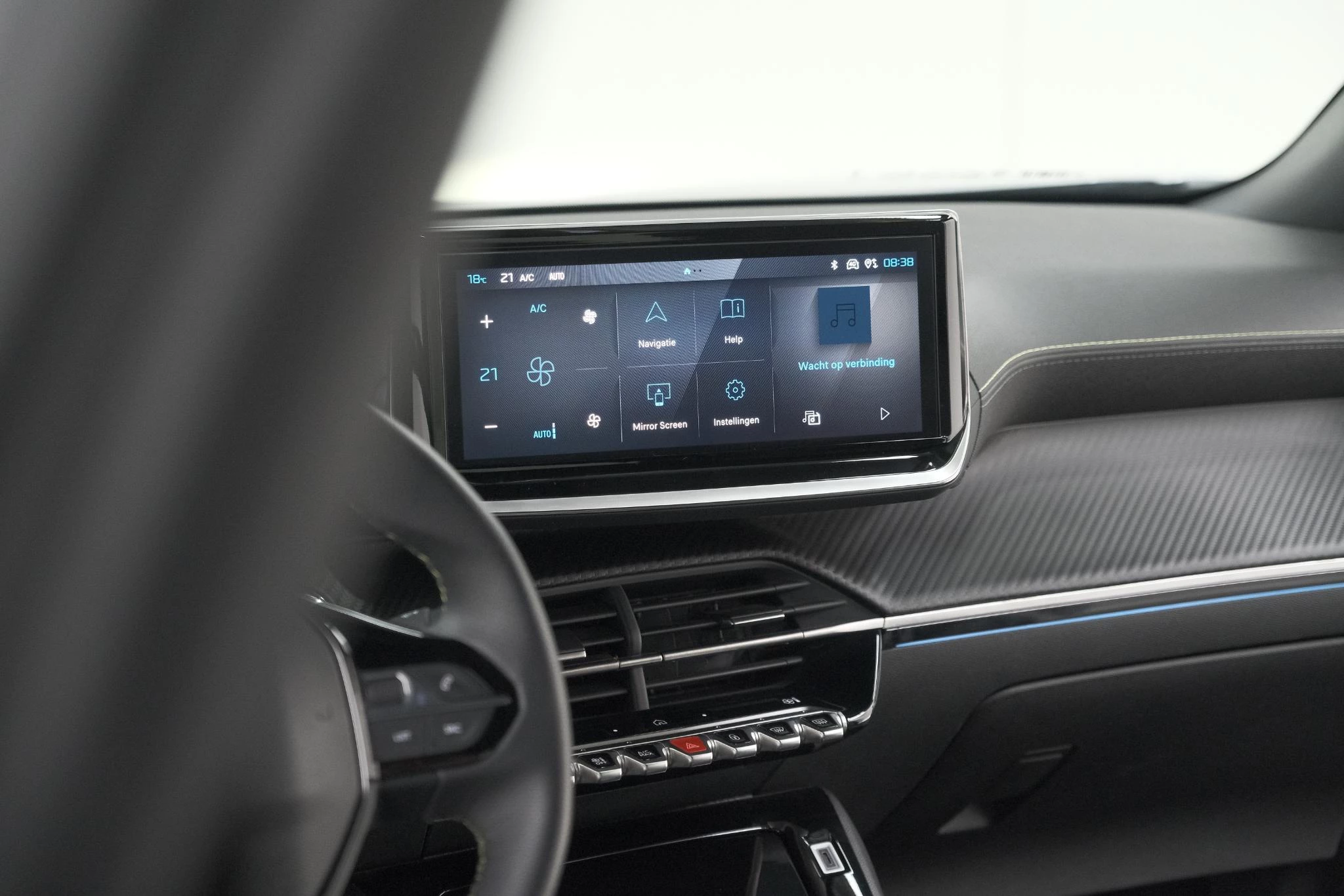 Hoofdafbeelding Peugeot e-2008