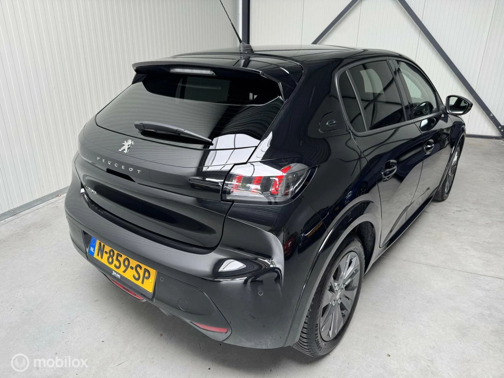 Hoofdafbeelding Peugeot e-208
