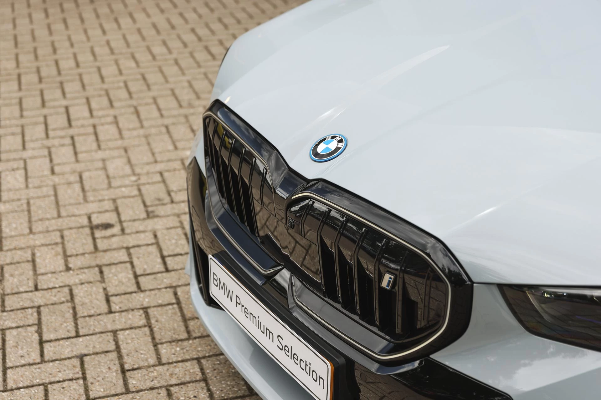 Hoofdafbeelding BMW i5