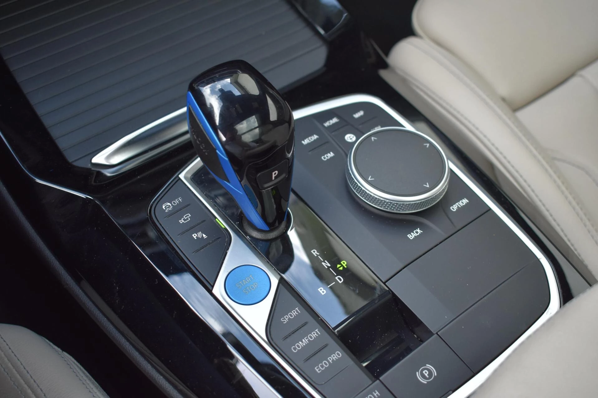 Hoofdafbeelding BMW iX3