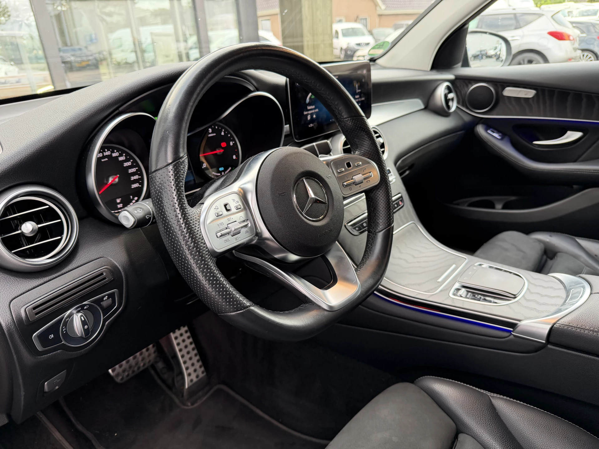 Hoofdafbeelding Mercedes-Benz GLC