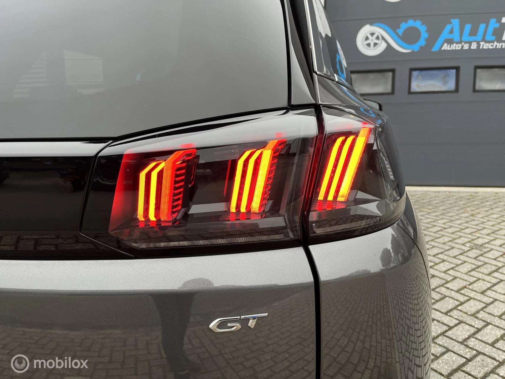 Hoofdafbeelding Peugeot 5008