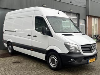 Mercedes-Benz Sprinter 313 2.2 CDI 366 L2 H2 Airco Cruise controle Trekhaak 2000kg 3 persoons Euro 5 Camera Parkeerhulp voor en achter Lane assist