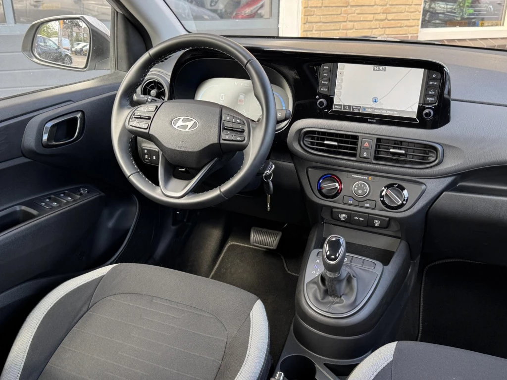 Hoofdafbeelding Hyundai i10