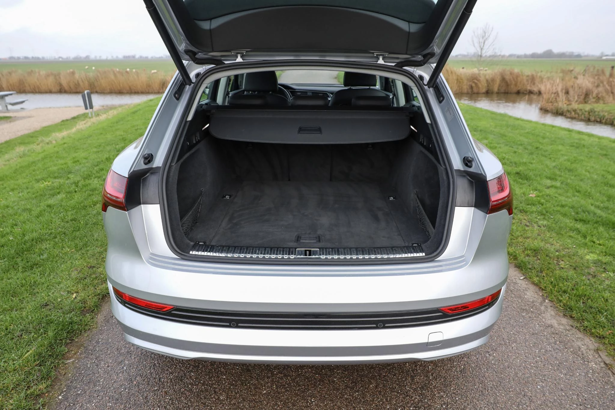 Hoofdafbeelding Audi e-tron