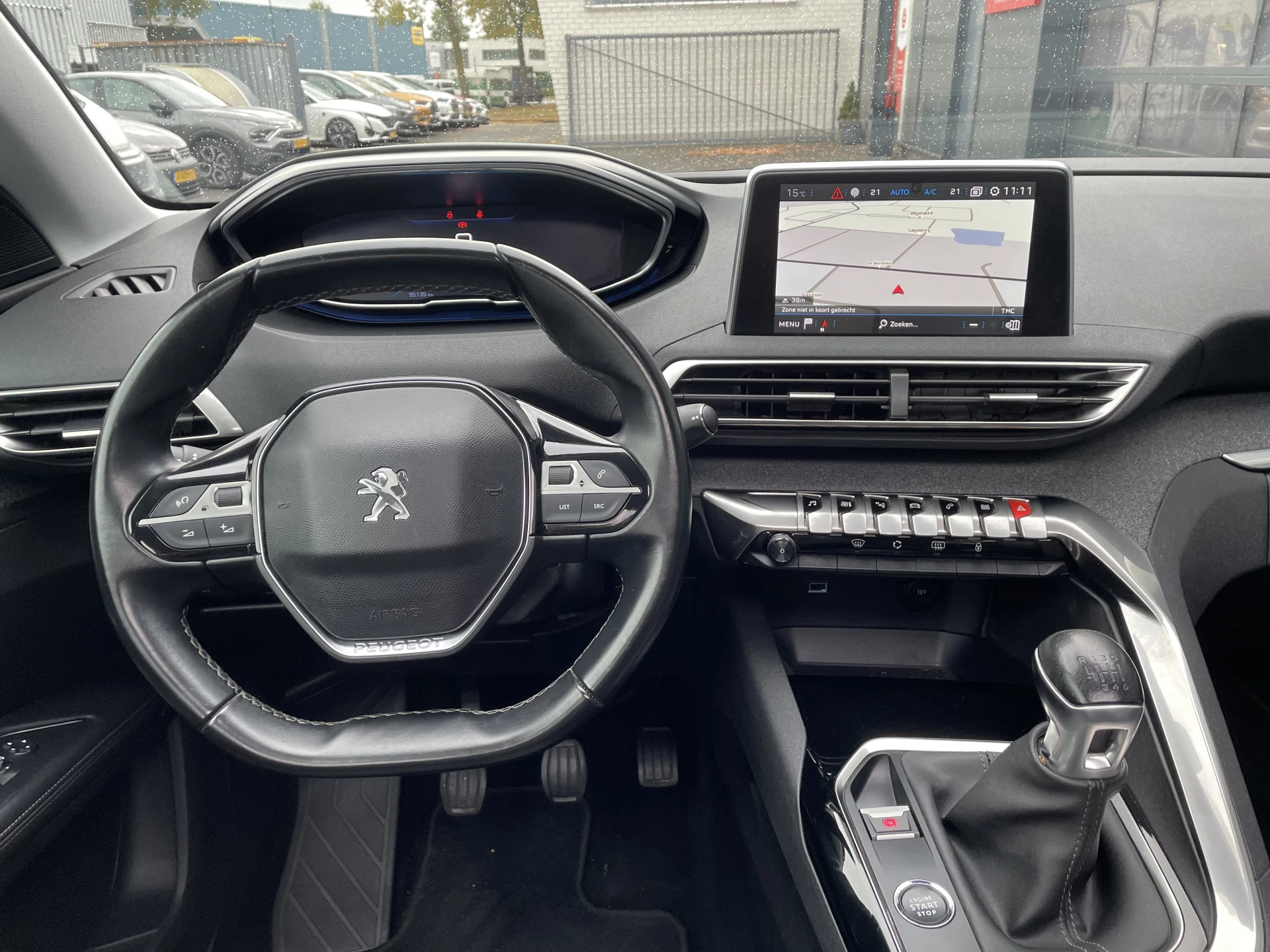 Hoofdafbeelding Peugeot 5008