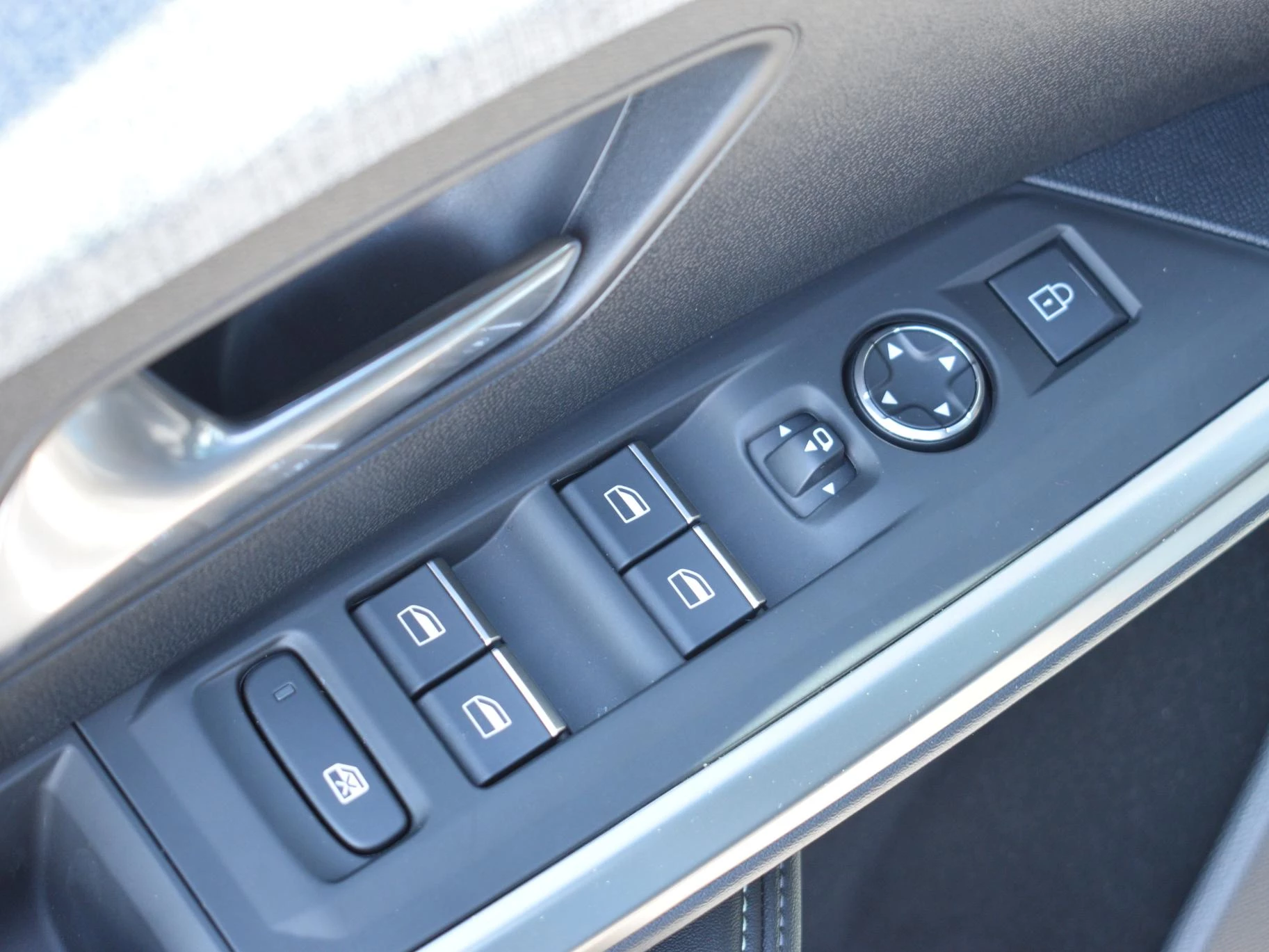 Hoofdafbeelding Peugeot e-3008