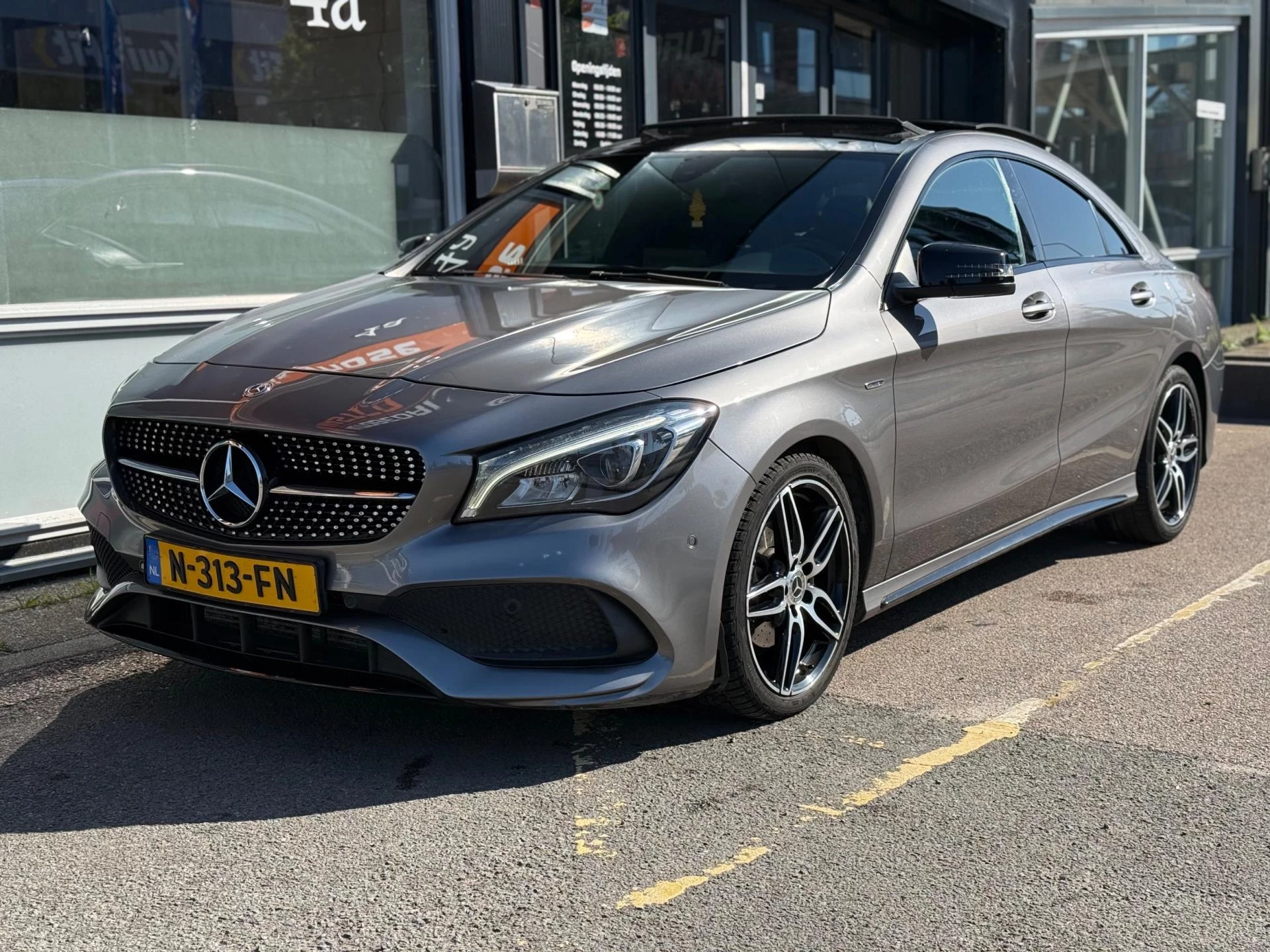 Hoofdafbeelding Mercedes-Benz CLA