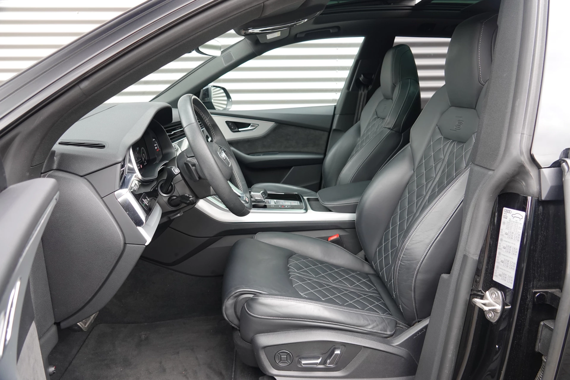 Hoofdafbeelding Audi Q8