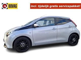 Hoofdafbeelding Toyota Aygo Toyota Aygo 1.0 VVT-I X-PLAY Sport Camera Climate PDC Cruise Ctrl. LM 16Zwart
