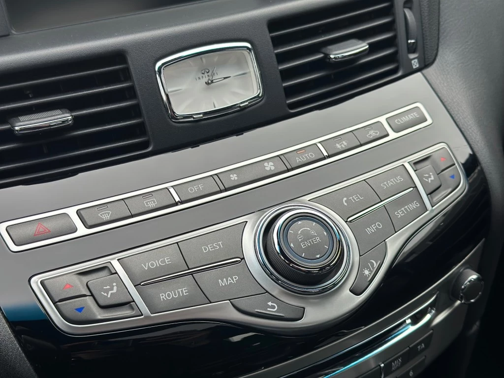 Hoofdafbeelding Infiniti M