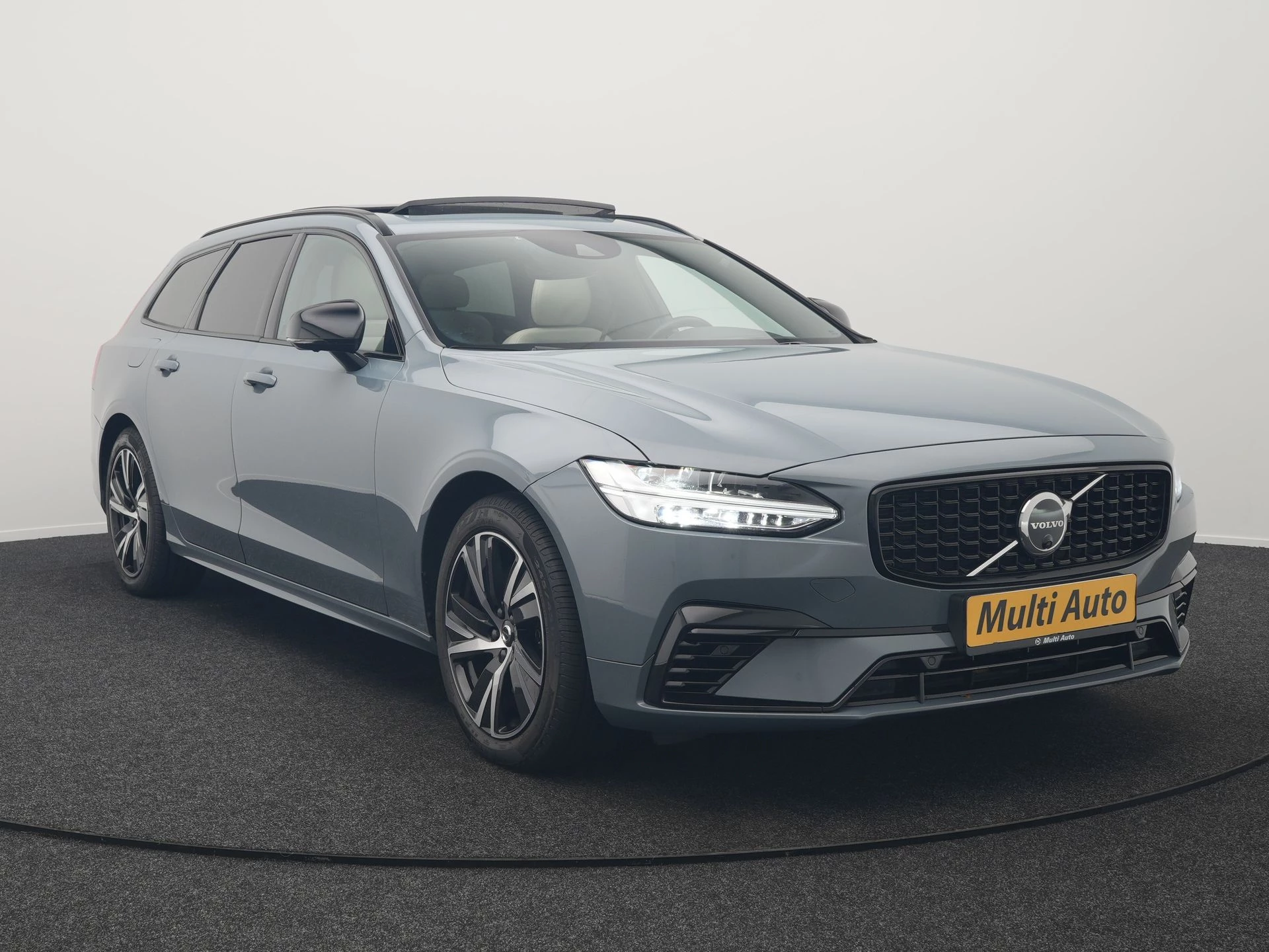 Hoofdafbeelding Volvo V90