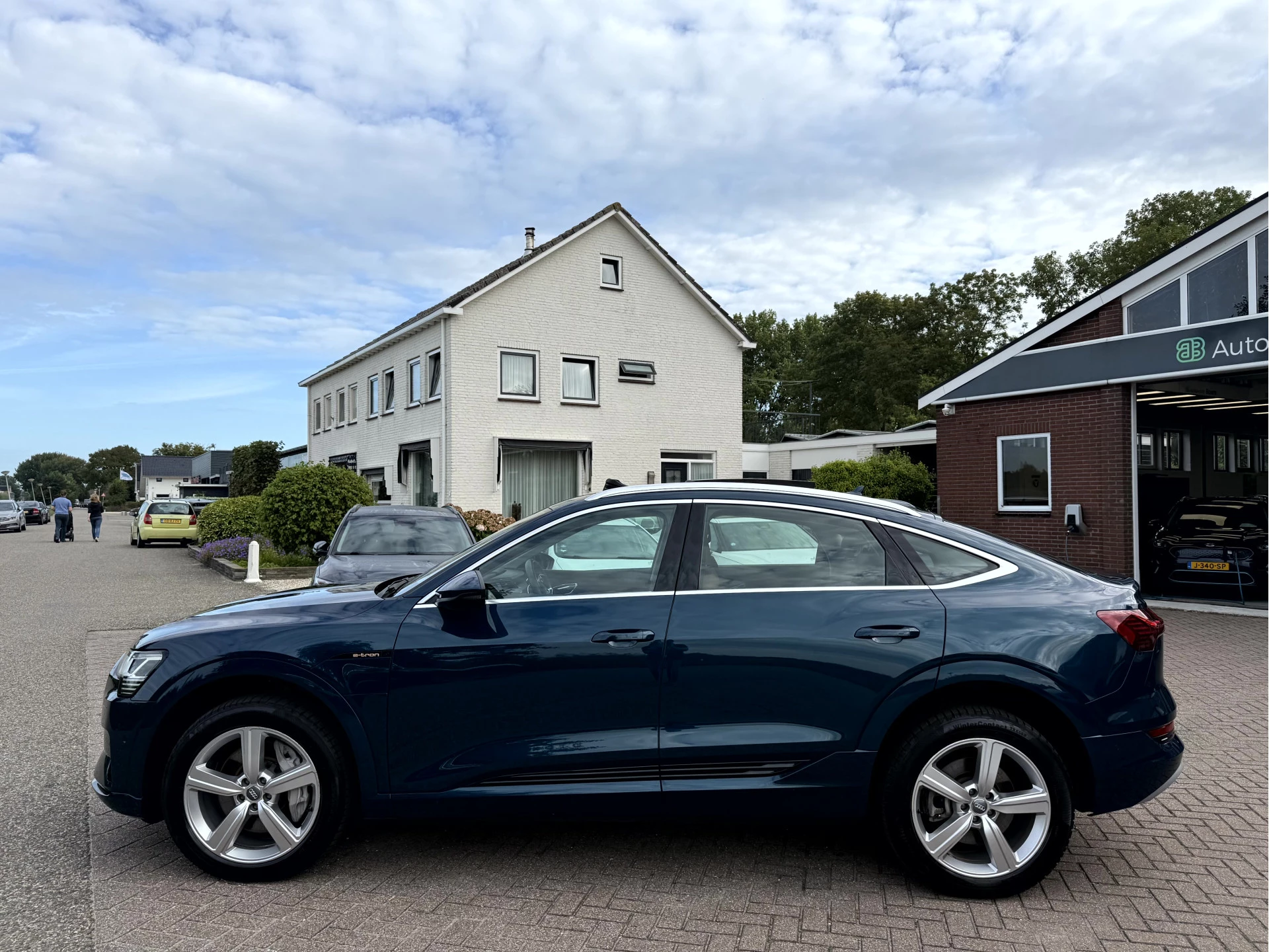 Hoofdafbeelding Audi e-tron