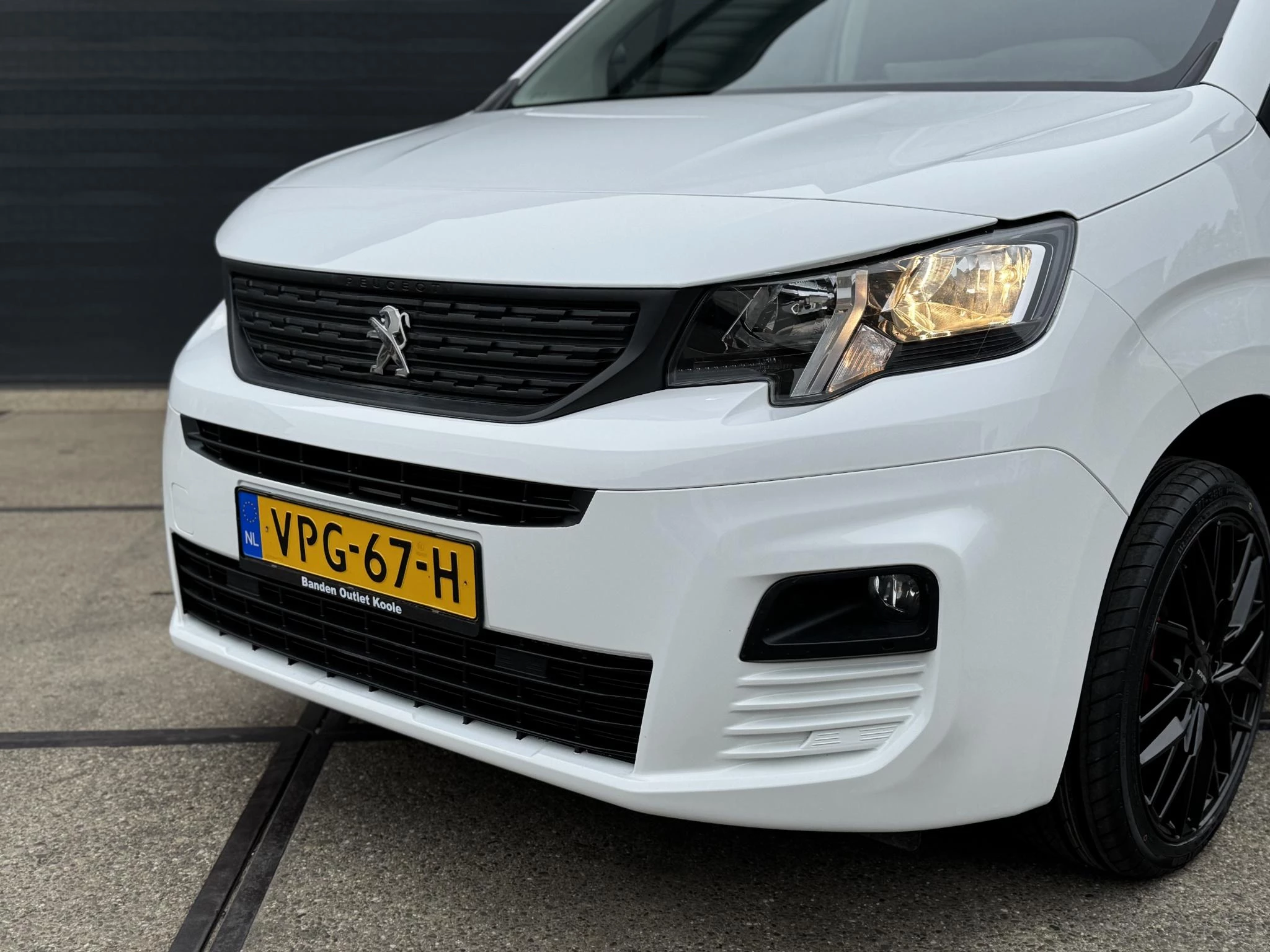 Hoofdafbeelding Peugeot Partner