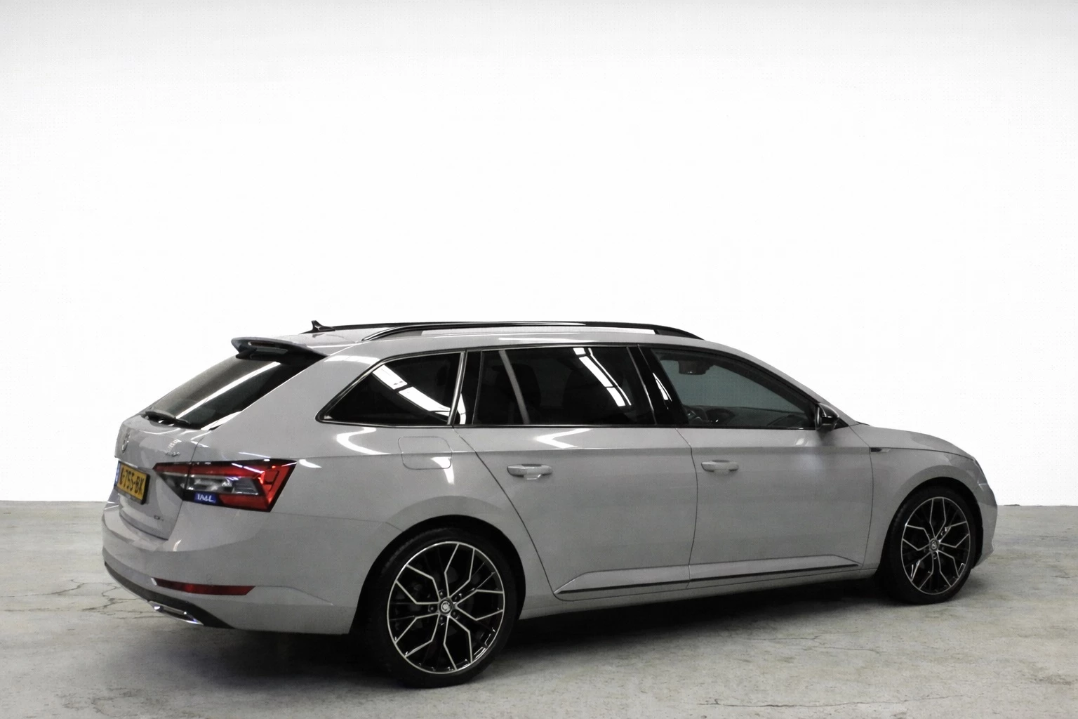 Hoofdafbeelding Škoda Superb