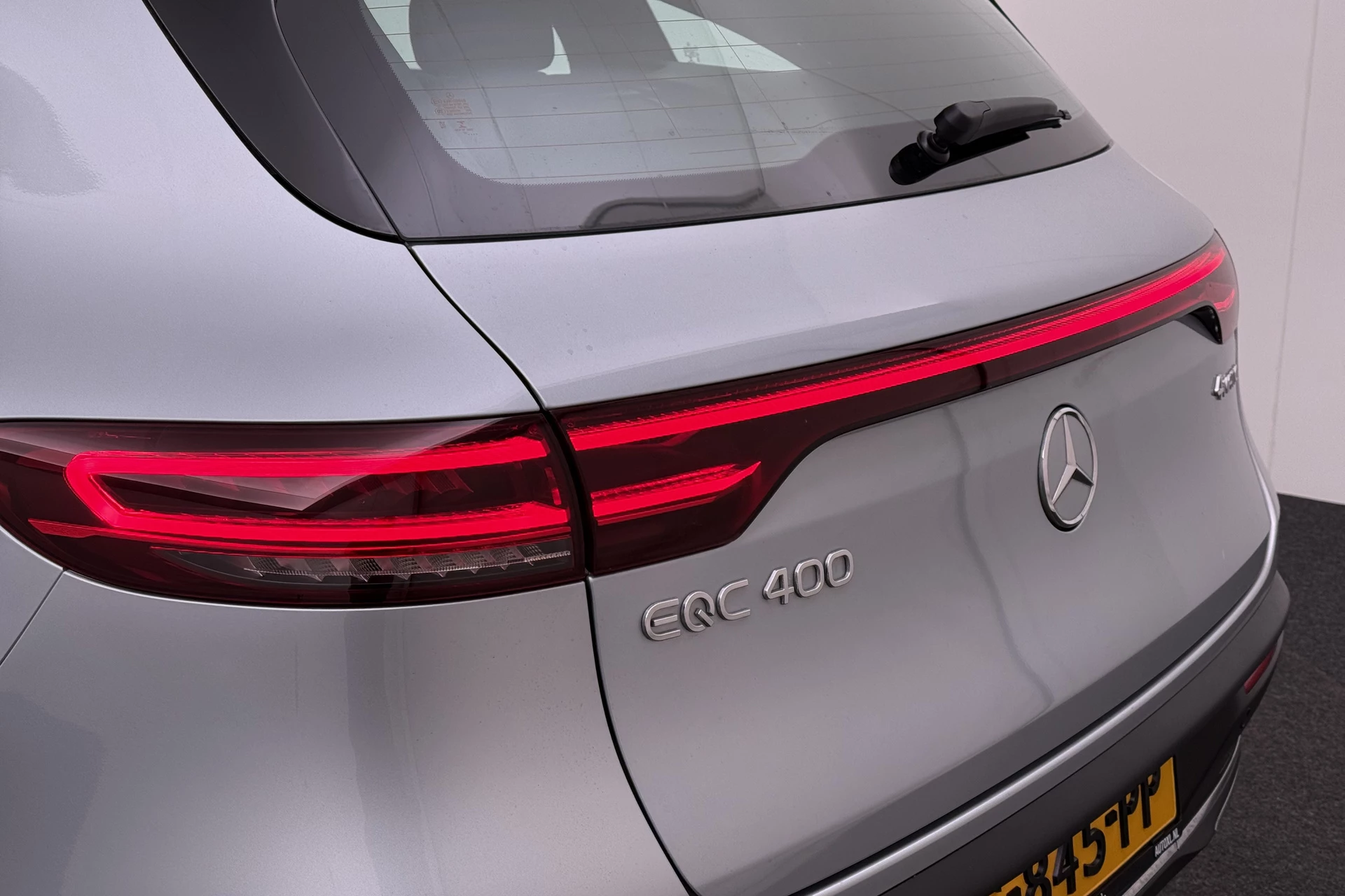 Hoofdafbeelding Mercedes-Benz EQC