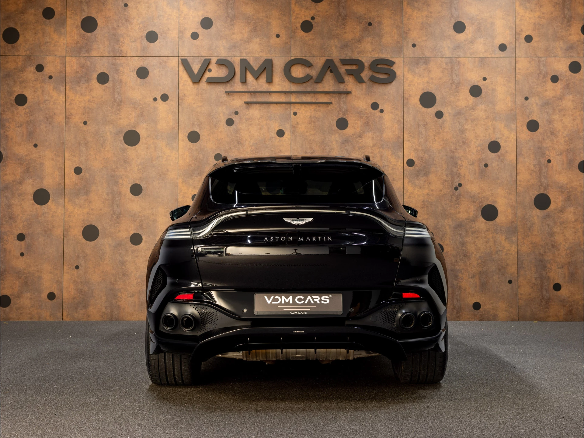 Hoofdafbeelding Aston Martin DBX