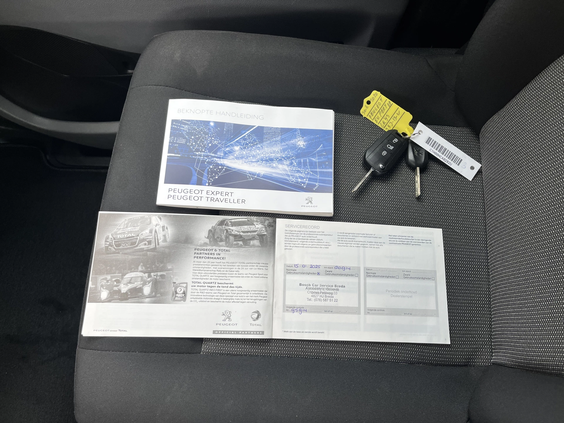 Hoofdafbeelding Peugeot Traveller