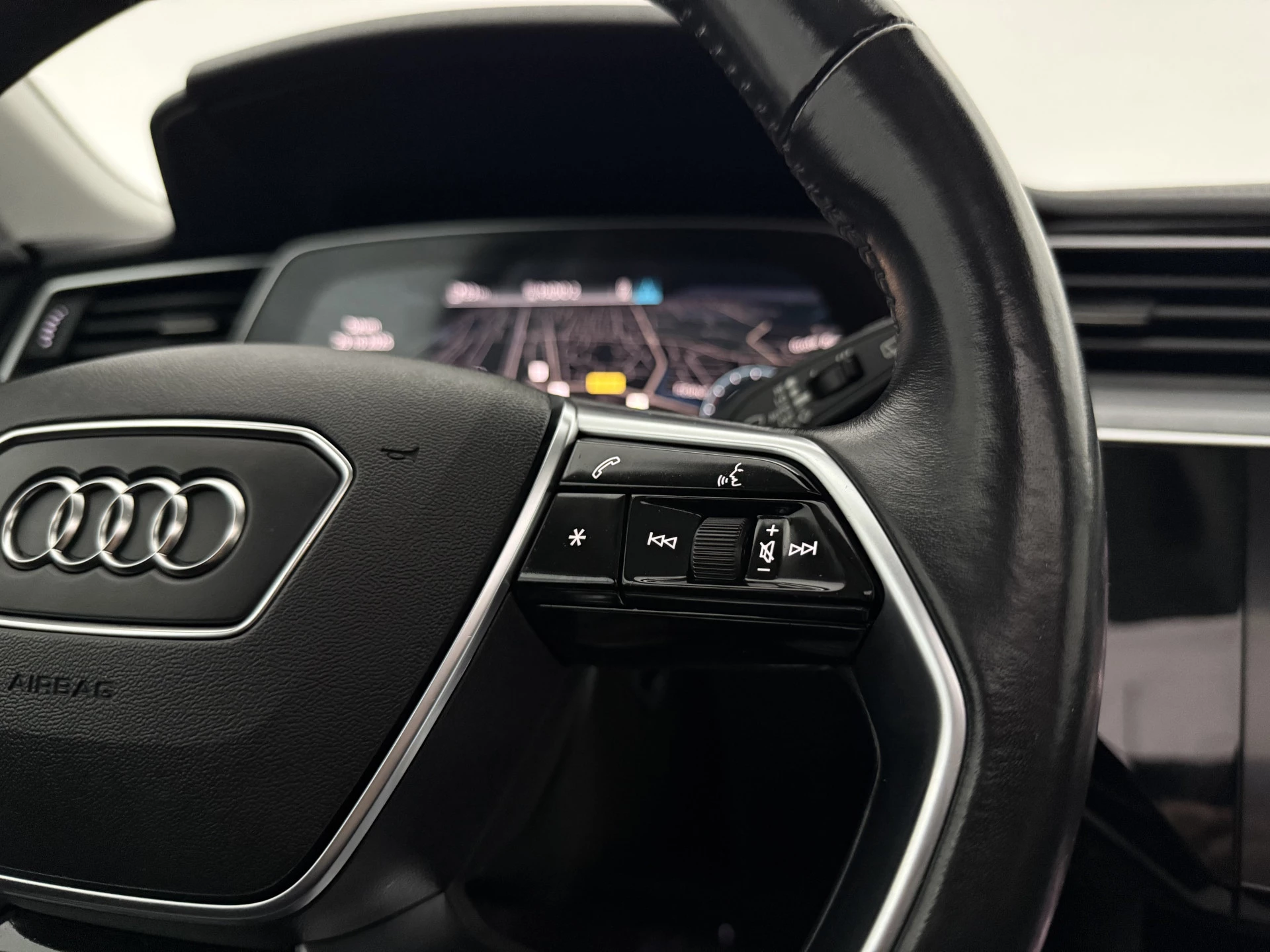 Hoofdafbeelding Audi e-tron