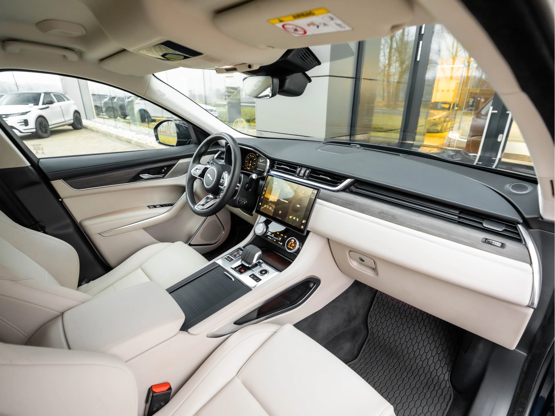 Hoofdafbeelding Jaguar F-PACE