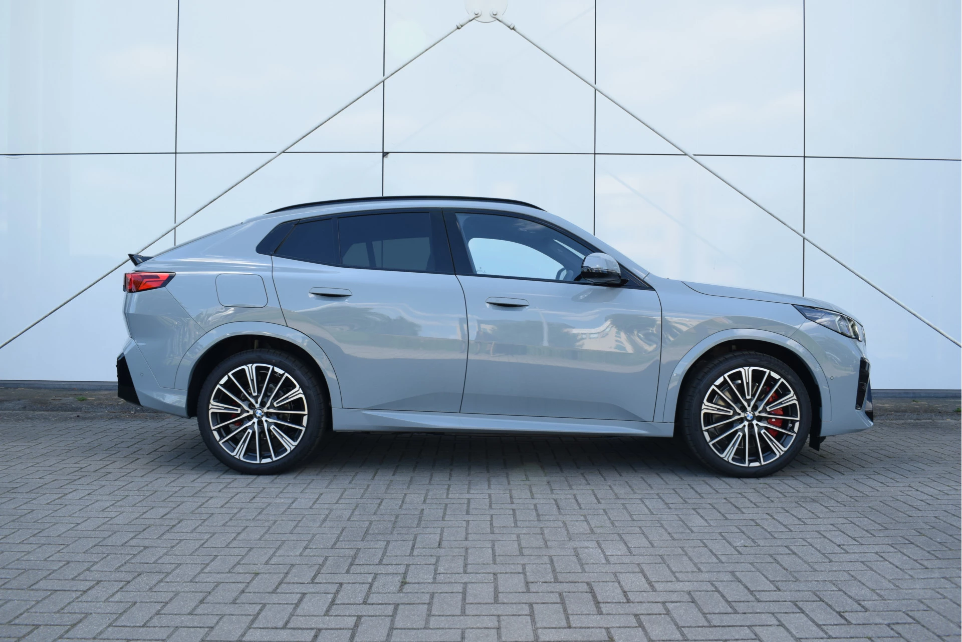 Hoofdafbeelding BMW iX2