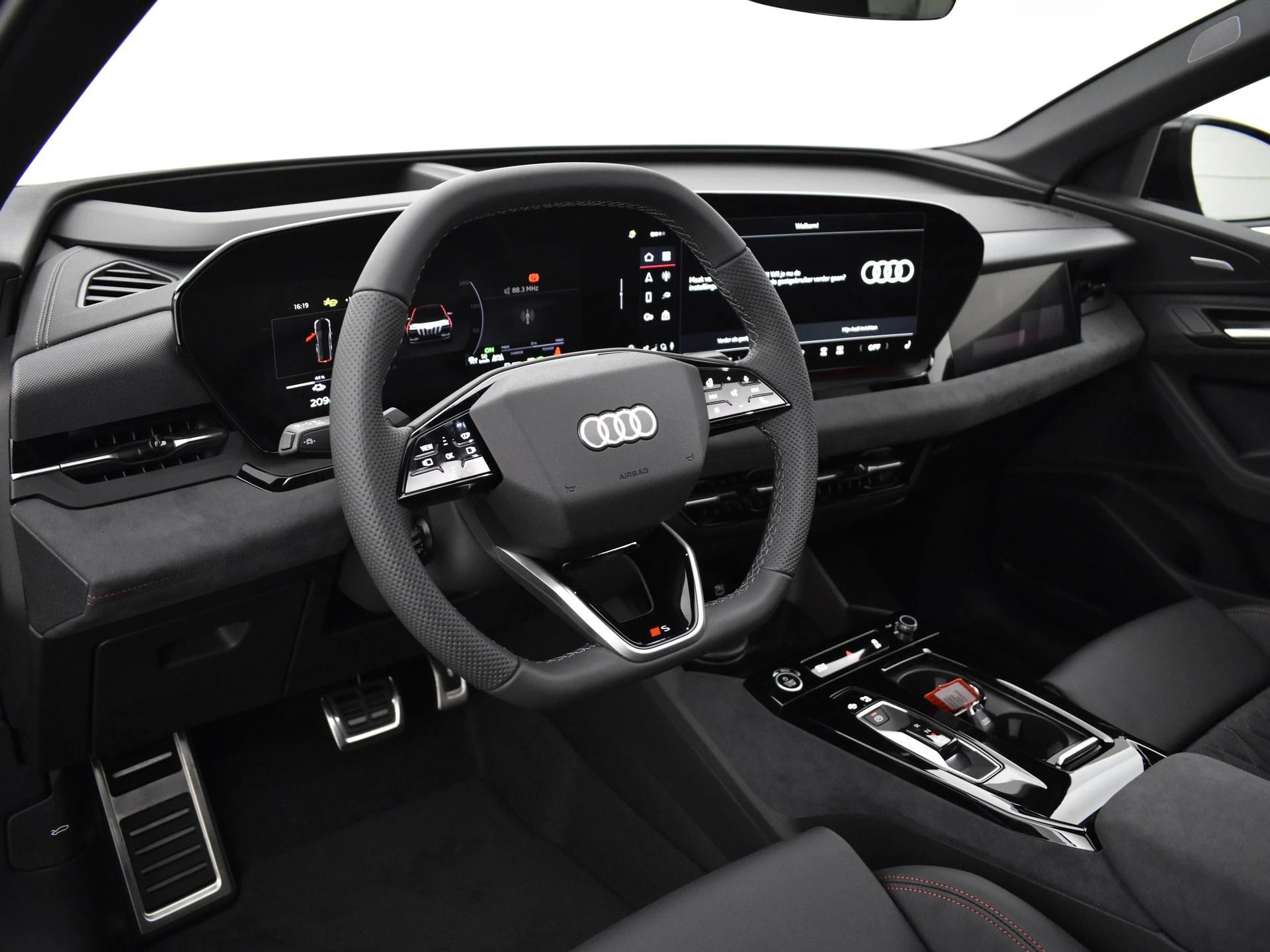Hoofdafbeelding Audi Q6 e-tron