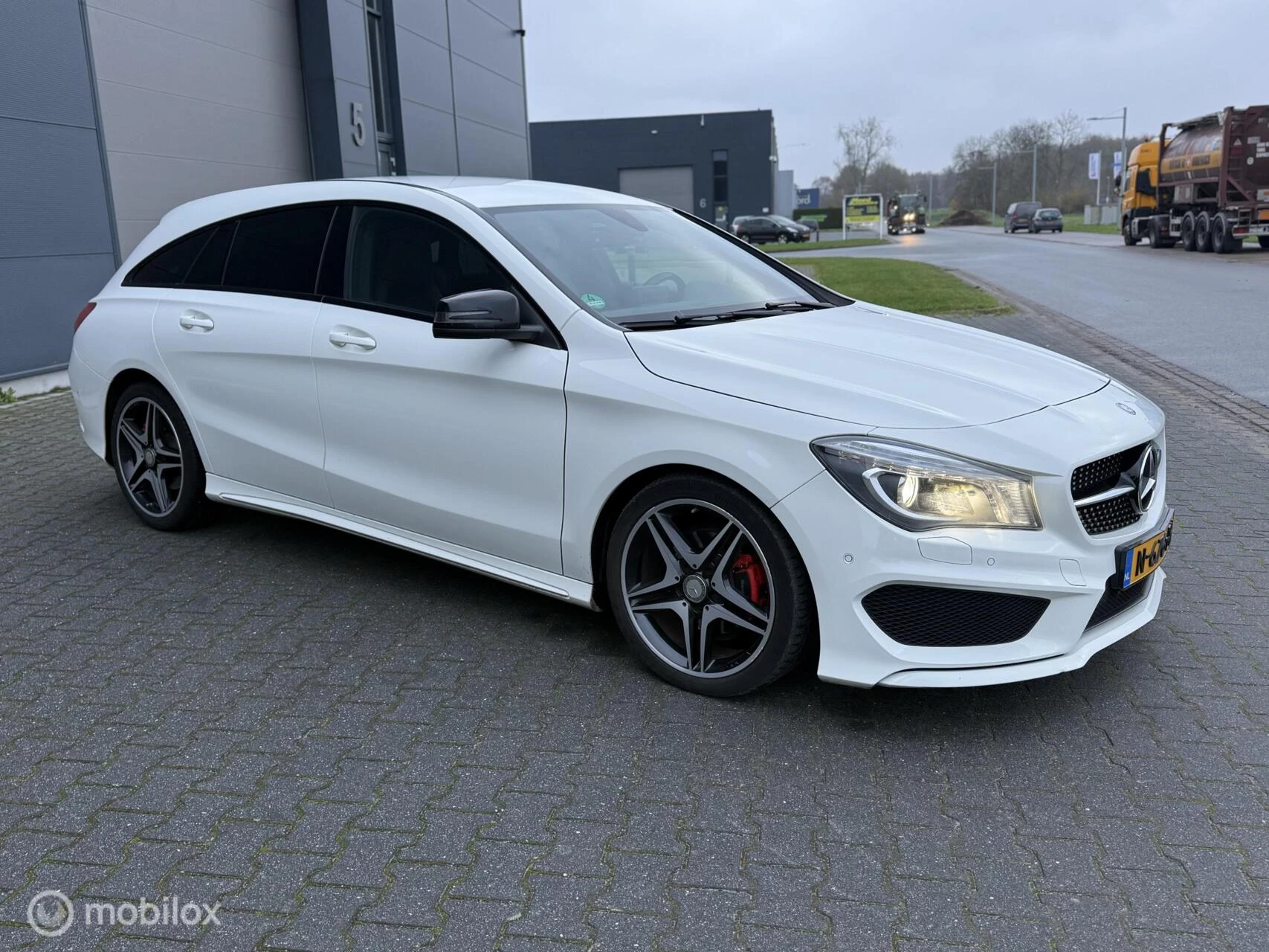 Hoofdafbeelding Mercedes-Benz CLA