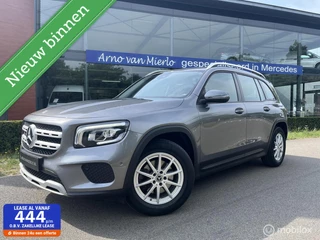Hoofdafbeelding Mercedes-Benz GLB Mercedes GLB 200 Ledverlichting, stoelverwarming, half leder/stof