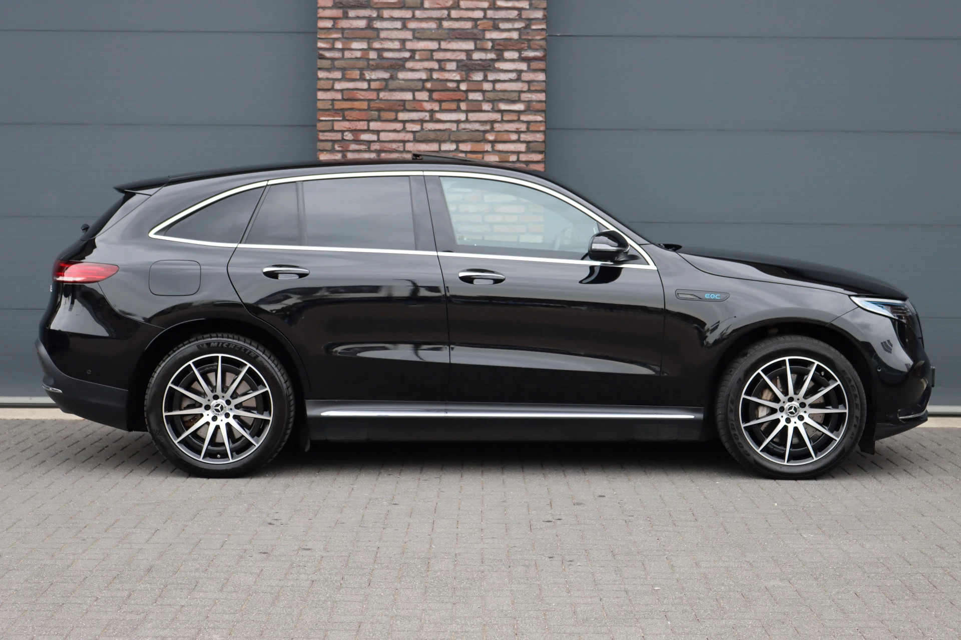 Hoofdafbeelding Mercedes-Benz EQC