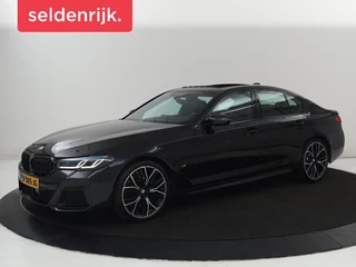 BMW 5-serie 530d M Sport | Schuifdak | Head-Up | Nappaleder | Trekhaak | Adaptive cruise | Laserlicht | Camera | Stoelverwarming | Navigatie | 20'' | Sfeerverlichting | Park Assist | Origineel NL