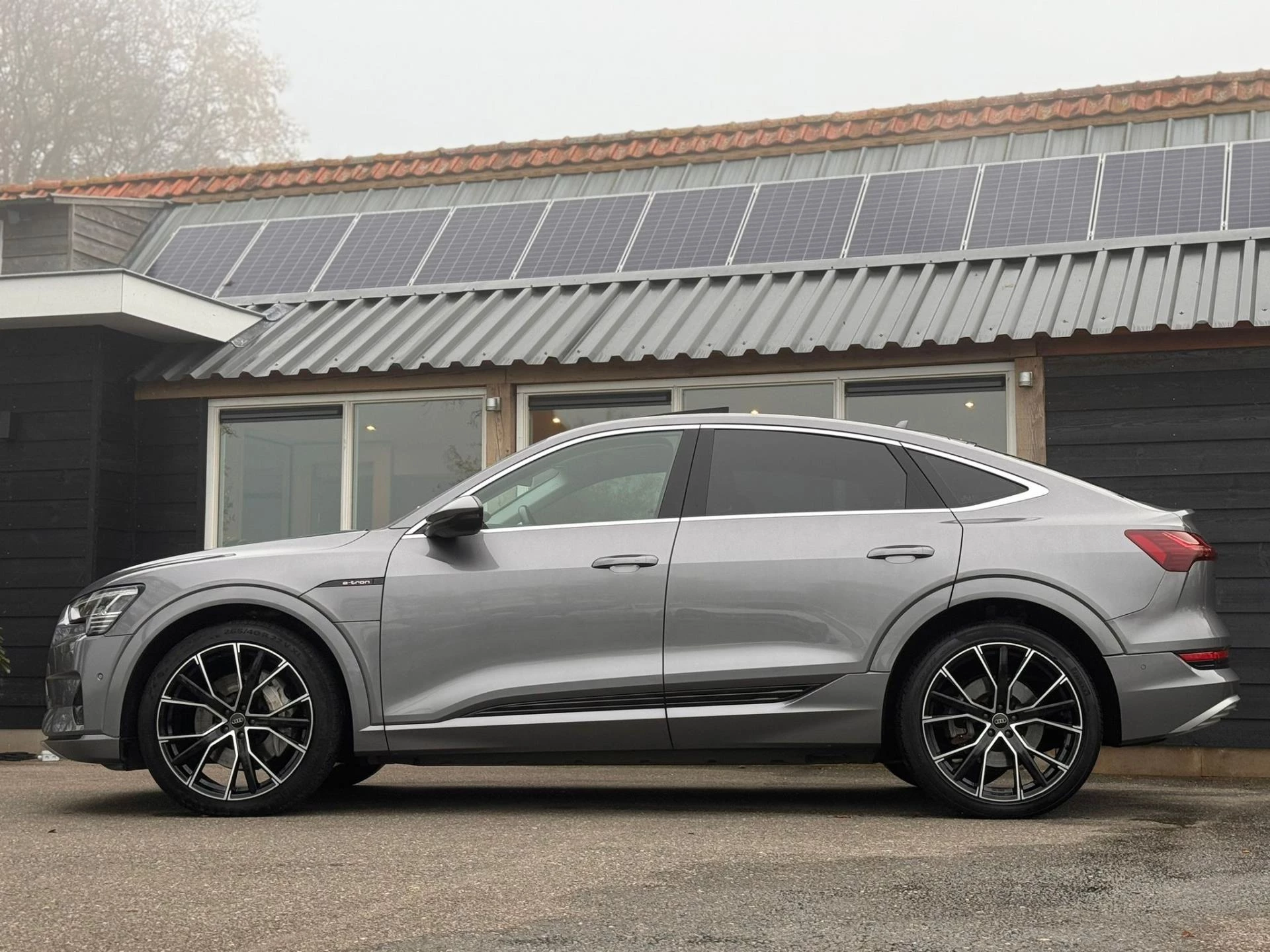 Hoofdafbeelding Audi e-tron