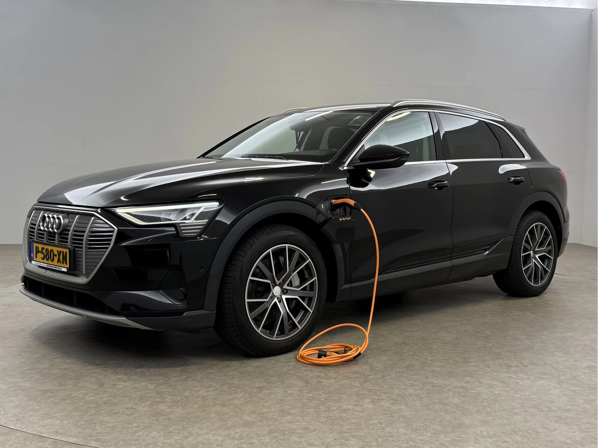 Hoofdafbeelding Audi e-tron