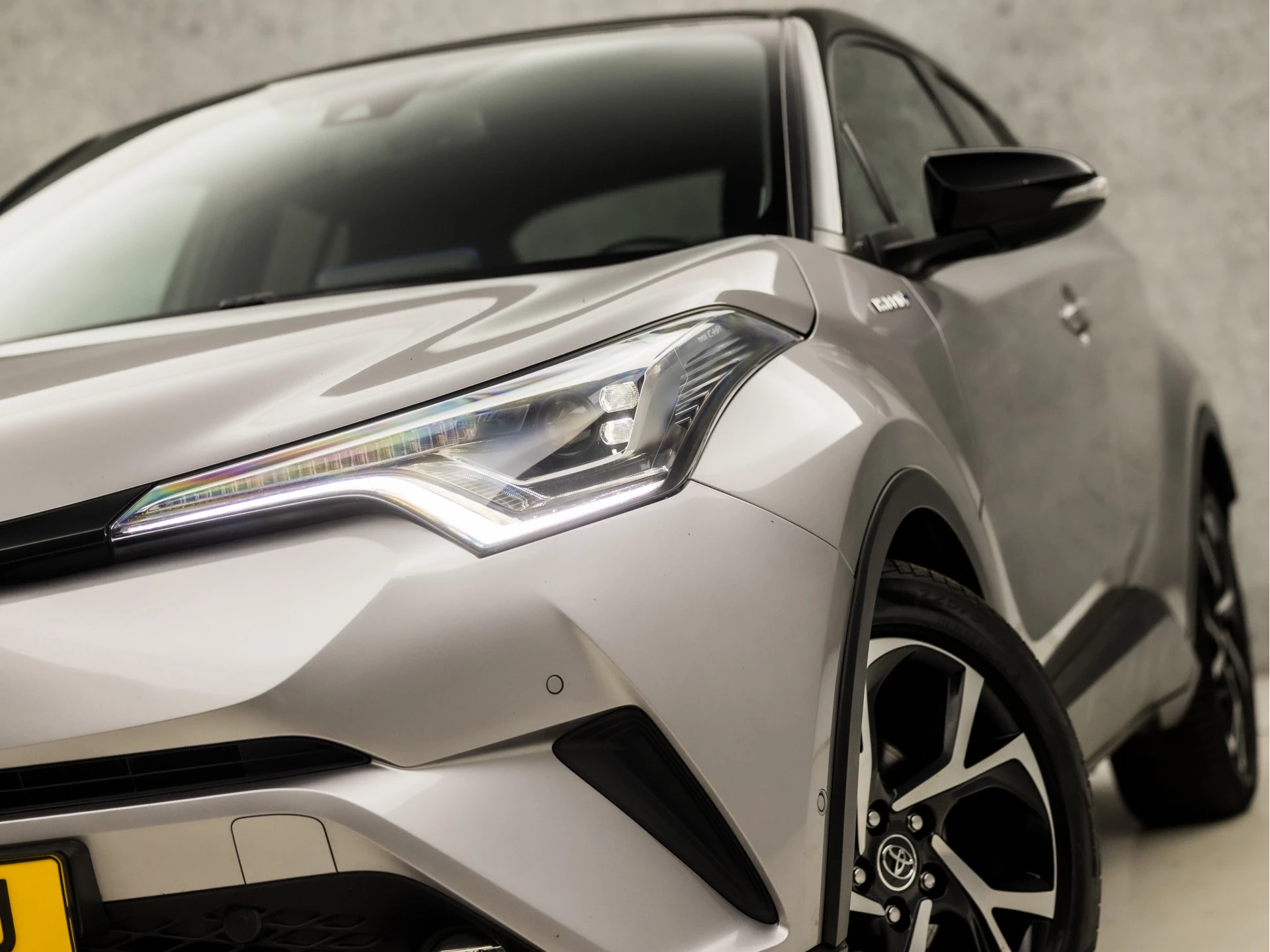Hoofdafbeelding Toyota C-HR