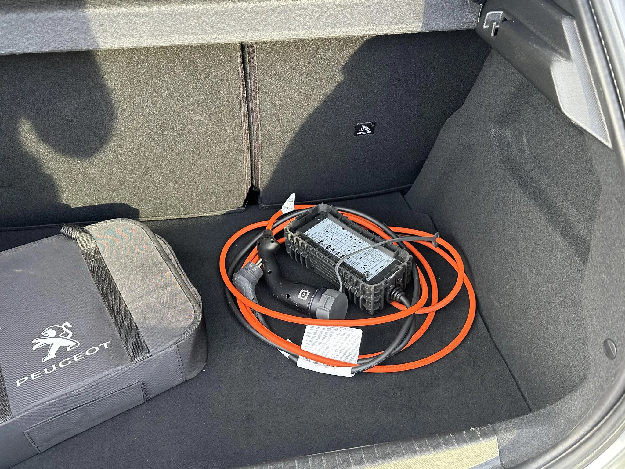 Hoofdafbeelding Peugeot e-208